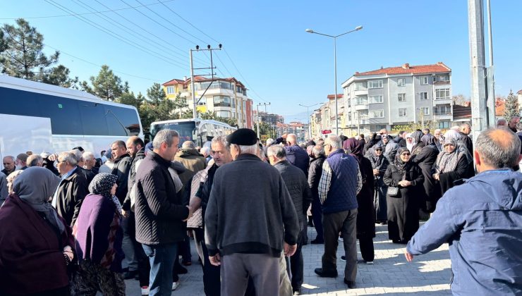 Hacı adayları dualarla uğurlandı